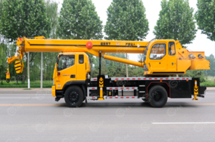 Автокран на шасси ISUZU 6x4 дв 221kw крановая установка WANBANG DZ16T гп 16т стрела 35,5м. Фото 1