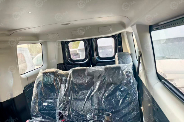 Автобус IVECO 4х4 8 мест (включая водителя) дв 132kw 2,8л АКПП повышенная проходимость. Фото 3