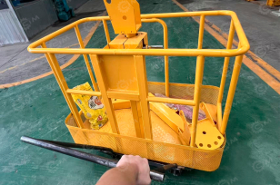 Гусеничный кран-паук Jining Sitong	гп 3т высота подъема 10м, дизельный+питание от 380В, корзина. Фото 2