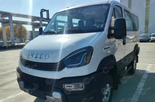 Автобус IVECO 4х4 7 мест (включая водителя) дв 132kw 2,9л с дополнительными опциями. Фото 2