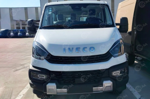 Автобус IVECO 4х4 7 мест (включая водителя) дв 132kw 2,9л с дополнительными опциями. Фото 1