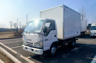 Фургон изотермический на шасси ISUZU 4х2 дв 96 kw (фургон 4200х2100х1700) для перевозки хлебобулочных изделий. Фото 1