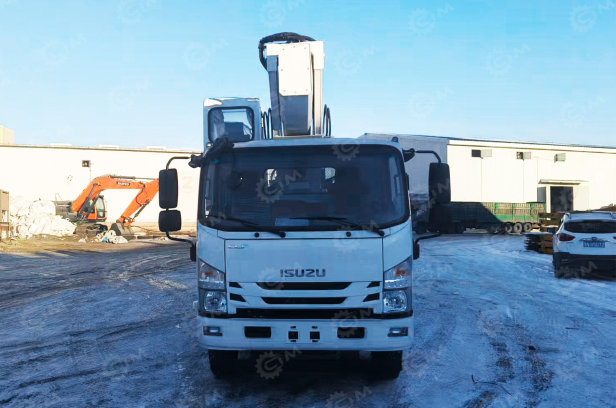 Автовышка WANBANG GKS28 на шасси ISUZU 4Х2 дв 139kw высота подъёма 28м с телескопическим гуськом 1,5м. Фото 2