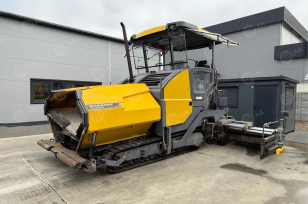 Асфальтоукладчик DYNAPAC SD2500CS	выглаживающая плита V6000TVE с функцией распределения битумной эмульсии Sprayjet, ширина 6м, c уширителями до 9,7м. Фото 3