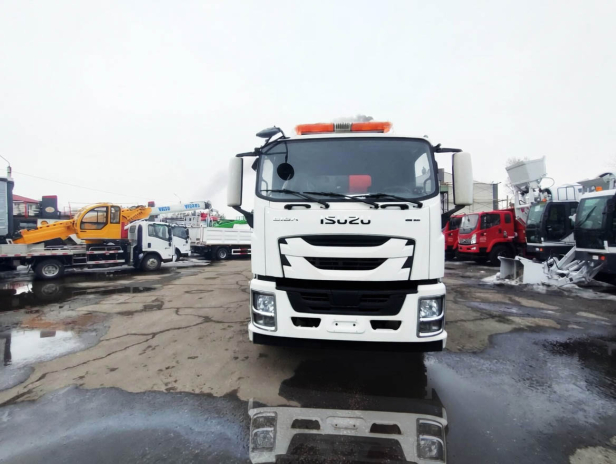 Мусоровоз на шасси ISUZU 4x2 дв 151Kw гп 8 т, объем 10м3. Фото 16