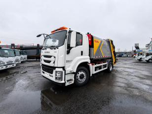Мусоровоз на шасси ISUZU 4x2 дв 151Kw гп 8 т, объем 10м3. Фото 1