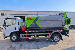 Илосос с размывом (каналопромывочная машина) на шасси ISUZU 4x2 дв 139kw бочка для сточных вод 6м³ чистой воды 3 м³ насос XD-300. Фото 2