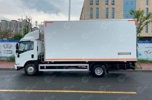 Фургон рефрижератор на шасси ISUZU 4х2 дв 139kw гп 6 тонн (фургон 5200х2300х2200, холодильная установка Carrier Citimax 700) c гидробортом, отопитель в кузове. Фото 2