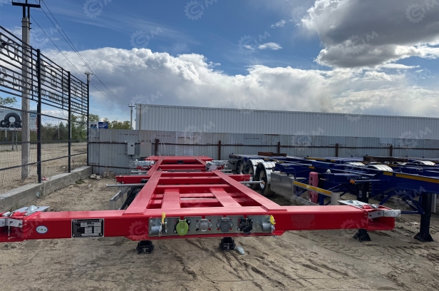 Полуприцеп-контейнеровоз модель:LYR9400TJZD, марка: AMUR ,   3оси, 12550*2550*1285мм. Фото 3