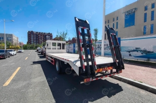 Эвакуатор на шасси ISUZU 6x4 дв 221Kw  гп 15т, с передними  аутригерами, лебедка 15т. Фото 1