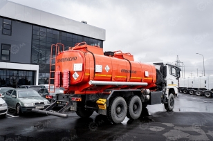 Автотопливозаправщик шасси Shacman 6×6 односкат	ATЗ-15 X3000 дв 430 л.с. цистерна 15м3 2 секции насос СBH-80 гидравлический. Фото 1
