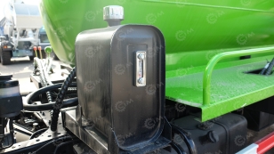 Илосос на шасси ISUZU 4x2 дв 96kw объем бочки 4,5м3 насос Weilong 50QZXDH-687000 68л/сек. Фото 2