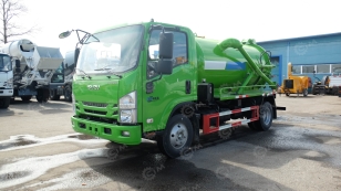 Илосос на шасси ISUZU 4x2 дв 96kw объем бочки 4,5м3 насос Weilong 50QZXDH-687000 68л/сек. Фото 1