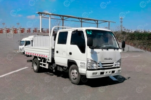 Бортовой грузовик ISUZU 4x4 дв 96Kw двойная кабина гп 1т под категорию В, тент на кузов. Фото 1