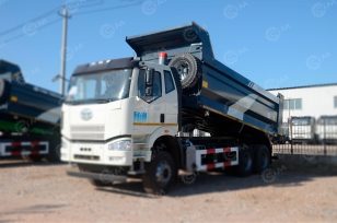 Самосвал ISUZU 6x6 дв 338Kw гп 20 тонн кузов 5200*2300*1500 U-образный кузов, двускатный. Фото 1