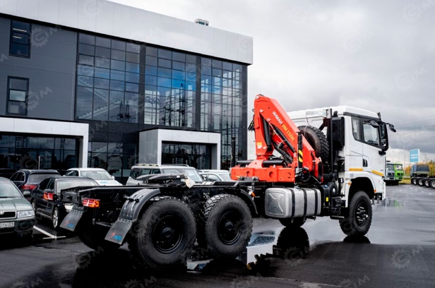 Седельный тягач SHACMAN 6x6 кабина Х3000 дв.430 л.с. кму Инман ИМ 150 N гп. 6,1 стрела 8,1 м. Фото 2