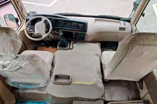 Автобус TOYOTA Coaster 22 места (включая водителя) дв 171kw 4л, бензиновый, МКПП. Фото 3