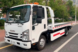 Эвакуатор на шасси ISUZU 4x2 дв 88Kw гп 3 т КМУ WANGBANG SQS100-3 гп 4т сдвижная платформа. Фото 1