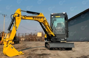 Мини-экскаватор RIPPA R350 3 т с поворотной стрелой. Фото 2