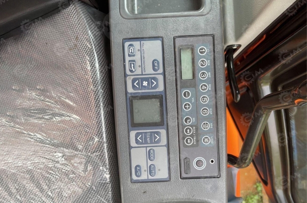 Гусеничный экскаватор LONKING CDM6490 масса 50,5т, ковш 2,6м3 скальный стандартный со сменными зубьями  40 дн. Фото 2