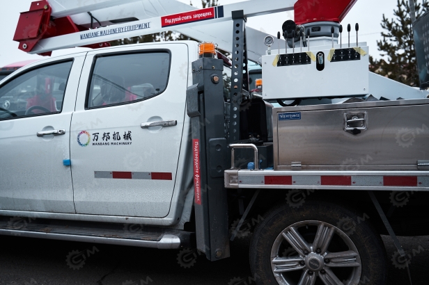 Автовышка на шасси пикапа ISUZU 4х4 дв 110kw МКПП высота подъёма 14м. Фото 3