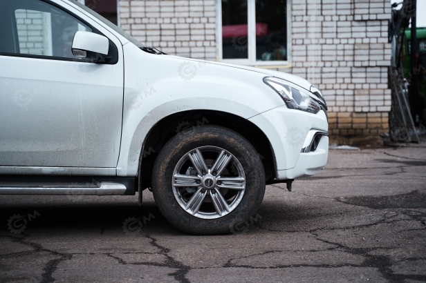 Автовышка на шасси пикапа ISUZU 4х4 дв 110kw МКПП высота подъёма 14м. Фото 17