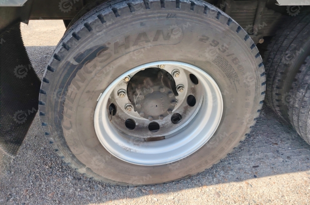 Автовышка Qingling GKS70 на шасси ISUZU 8Х4 дв 221kw высота подъёма 70м гп корзины 400кг, 2025г. Фото 13