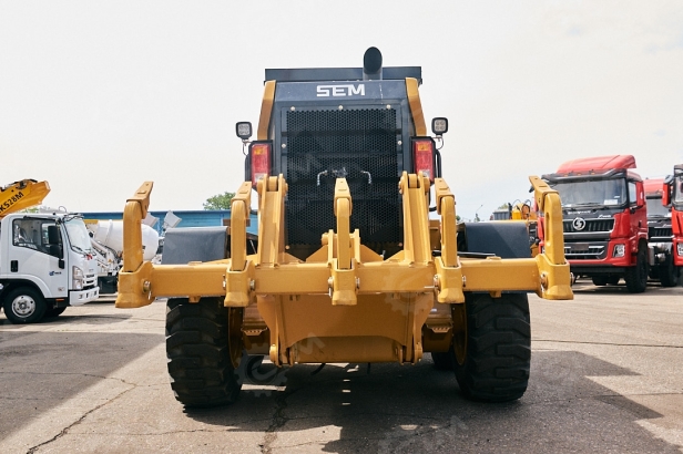 Автогрейдер Shandong SEM 922F AWD 6*6 нож, отвал, 5-ти стоечный рыхлитель. Фото 12
