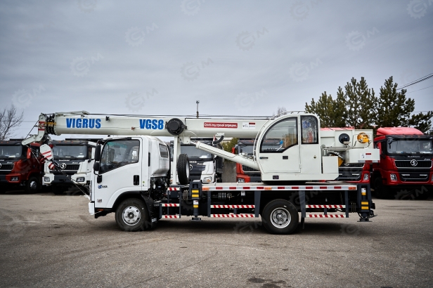 Автокран на шасси ISUZU 4x4 дв 94kw крановая установка VIGRUS VGS8 гп 8т., 5 секций, стрела 26м. Фото 5