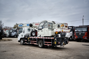 Автокран на шасси ISUZU 4x4 дв 94kw крановая установка VIGRUS VGS8 гп 8т., 5 секций, стрела 26м. Фото 3