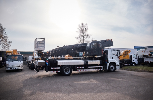 Автовышка VIGRUS GKS45 на шасси ISUZU 4Х2 дв 165Kw высота подъёма 45м. Фото 5
