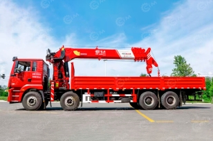 Бортовой грузовик ISUZU 6x4 дв 279kw c кму CHANG XING SQS500-5 гп 20т 5 секций стрела 22,1м, кузов 8000х2450х550. Фото 4