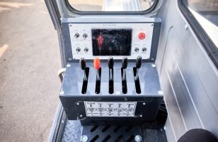 Автовышка VIGRUS GKS45 на шасси ISUZU 4Х2 дв 165Kw высота подъёма 45м. Фото 23