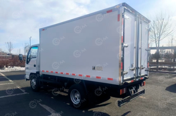 Фургон рефрижератор на шасси ISUZU 4х4 дв 94kw двойная кабина (фургон 2650*1750*1750, холодильная установка Carrier C-400) под категорию B. Фото 2