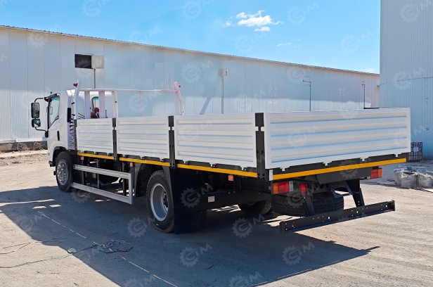 Бортовой грузовик ISUZU 4x2 дв.138kw двойная кабина гп 6т кузов 3500*2200*400mm, 6 посадочных мест. Фото 2