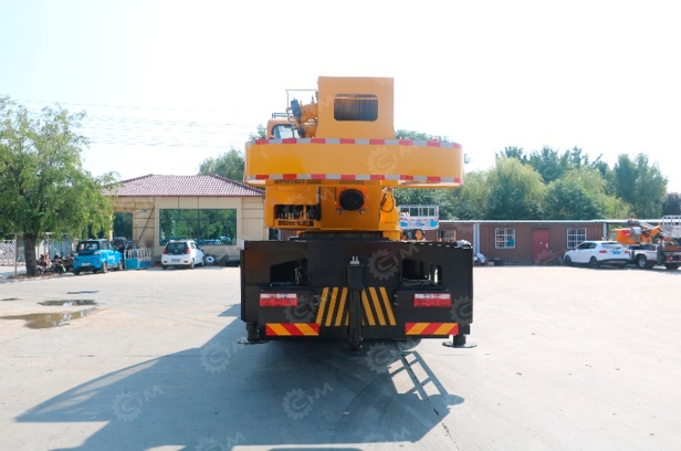 Автокран на шасси ISUZU 6x6 дв.221kw крановая установка VIGRUS VGS16 гп 16т., 5 секций, стрела 36,5м, ПДУ. Фото 2