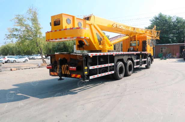 Автокран на шасси ISUZU 6x6 дв.221kw крановая установка VIGRUS VGS16 гп 16т., 5 секций, стрела 36,5м, ПДУ. Фото 3