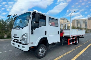 Фургон рефрижератор на шасси ISUZU 4х4 дв 138kw гп 5 тонн двойная кабина (фургон 5200*2200*2400, холодильная установка Carrier Citimax 700). Фото 1