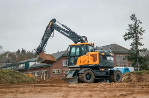 Экскаватор колесный HYUNDAI HW150 вес 13,7 т,  ковш 0,58м3. Фото 1