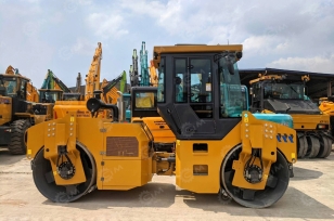 Тандемный каток FTJ XD103. Фото 1