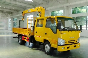 Бортовой грузовик ISUZU 4x4 дв 96 kw (Сдвоенная кабина 5 мест) гп 2,5т тонны с кму XCMG SQ2SK2Q гп 2,1т. 3 секции 7,7м. Фото 2