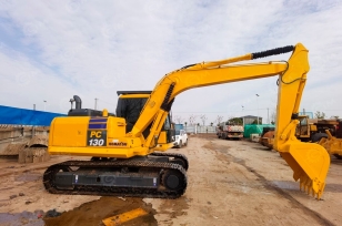 Гусеничный экскаватор KOMATSU PC130-11MO вес 13100кг, ковш 0,53-0,64м3. Фото 4