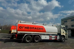 Бензовоз на шасси FAW 6х6 дв 309kw бочка 22м3 c установкой для заправки (с ОТТС). Фото 1