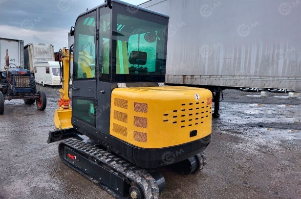Мини-экскаватор RIPPA R350 с поворотной стрелой, дв Kubota V1505, 4 цилиндра с быстросъемом, двухканальный контур, дополнительная гидролиния. Фото 4