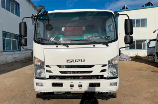Мусоровоз на шасси ISUZU 4x2 дв 139Kw гп 5т объем 10м3 8 колесных шпилек. Фото 2