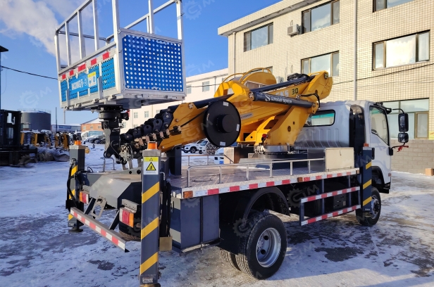 Автовышка Qingling на шасси ISUZU 4Х4 дв 139kw высота подъёма 30м. Фото 2