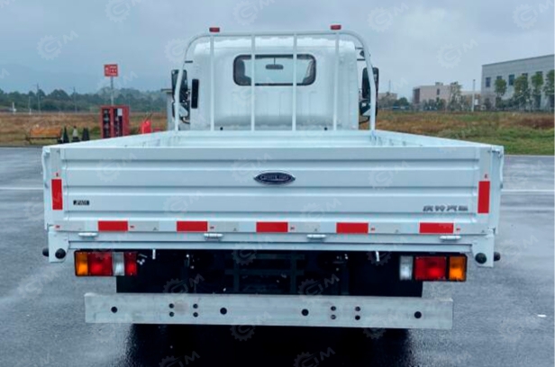 Бортовой грузовик ISUZU EVM600 4x2 (электрический) дв 185kw гп 4т кузов 4200х1980х400 cо стационарным зарядным устройством. Фото 2