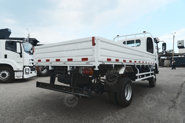 Бортовой грузовик ISUZU 4x4 дв 96kw KV100 кузов 4205х2100х400. Фото 5