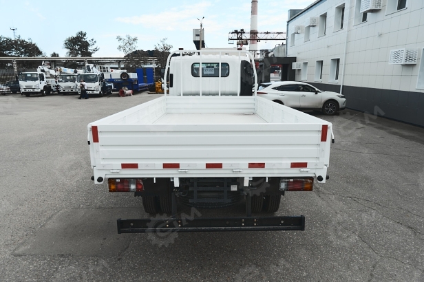 Бортовой грузовик ISUZU 4x4 дв 96kw KV100 кузов 4205х2100х400. Фото 7