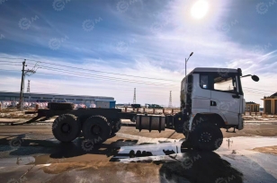 Шасси самосвала SHACMAN 6X6 X5000 SX32586V385 430л.с. ОДНОСКАТНЫЕ ШИНЫ. Фото 4